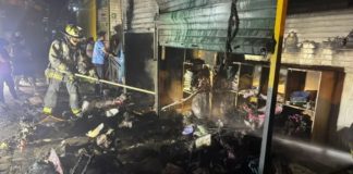 Cercado de Lima: Incendio afectó puestos de centro comercial