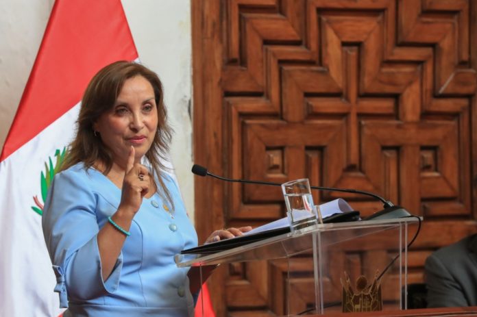 Oficializan autorización de viaje de Dina Boluarte hacia Suiza Oficializan autorización de viaje de Dina Boluarte hacia Suiza
