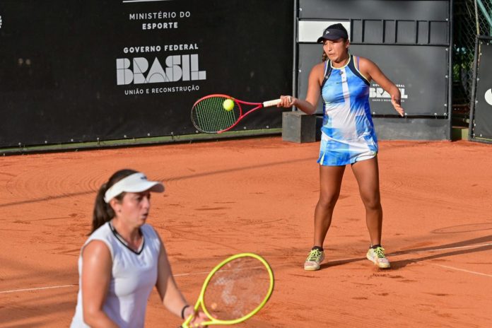 Peruana Romina Ccuno y la chilena Fernanda Labraña se consagran campeonas en dobles de tenis Peruana Romina Ccuno y la chilena Fernanda Labraña se consagran campeonas en dobles de tenis
