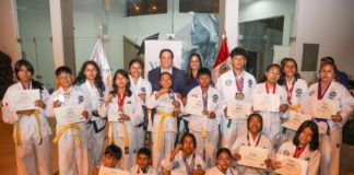 Alcalde Cano homenajeó a jóvenes atletas