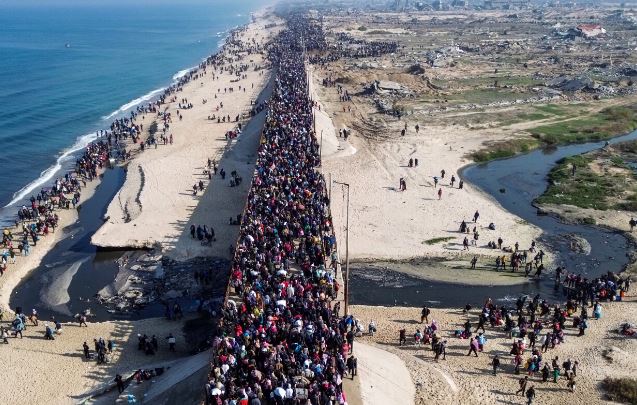 Palestinos regresan al norte de Gaza Palestinos regresan al norte de Gaza