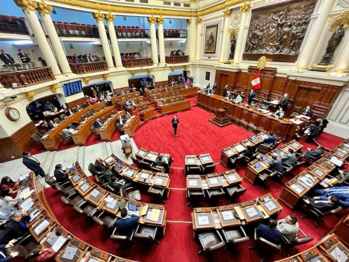 Congresista impulsa propuesta inspirado en Antauro Humala Congresista impulsa propuesta inspirado en Antauro Humala