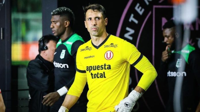 Acusan a Sebastián Britos, arquero de la U de maltratar a su hijo Acusan a Sebastián Britos, arquero de la U de maltratar a su hijo