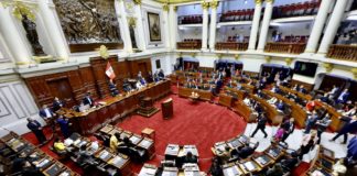 Fiscalía denuncia a congresistas por peculado doloso y a Luciana León por tráfico de influencias