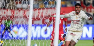 Universitario vence 2-1 a Panamá en la Noche Crema 2025