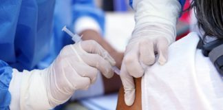 Congreso evalúa sancionar la incitación contra la vacunación obligatoria