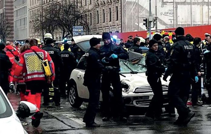 28 heridos durante manifestación en Múnich