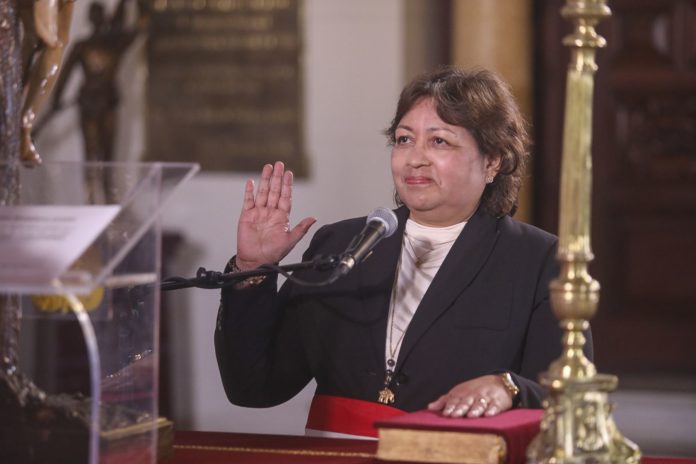 Fanny Montellanos es designada ministra de la Mujer y Poblaciones Vulnerables Fanny Montellanos es designada ministra de la Mujer y Poblaciones Vulnerables