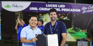 Muni de Bellavista distingue a velerista Stefano Peschiera