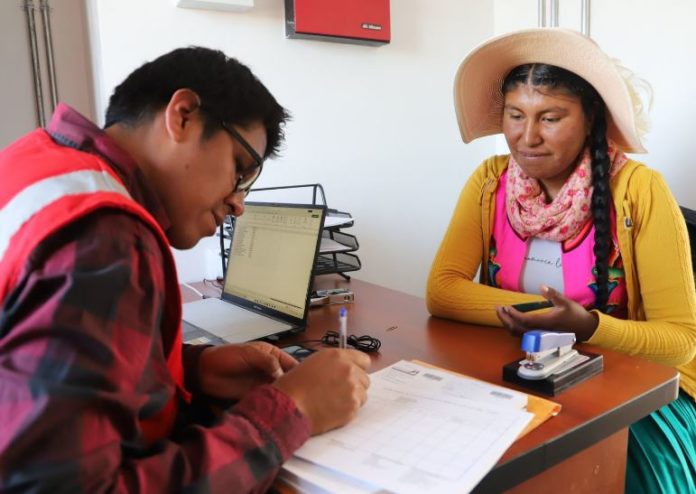 Tambo flotante Uros Titino, en el lago Titicaca