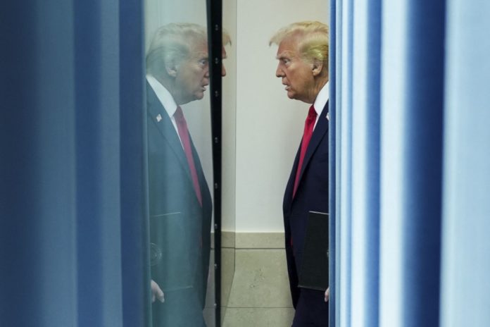 Trump quiere revocar protección para 300,000 venezolanos en EE.UU.