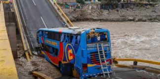 Van 3 muertos tras caída de puente caída del puente Chancay