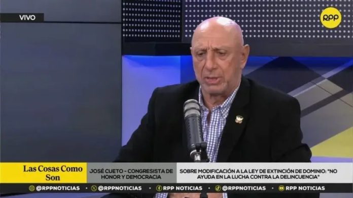 José Cueto: 