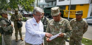Ministro de Defensa supervisa despliegue de Fuerzas Armadas en Trujillo