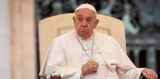 Papa Francisco sufrió un broncoespamo que le provocó vómitos