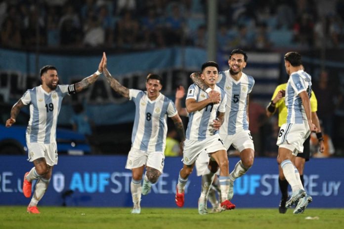 Argentina derrota a Uruguay y se acerca al mundial