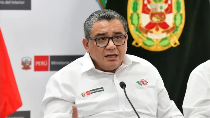 Segundo allanamiento en la casa de Juan José Santiváñez