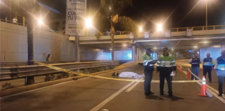 Joven muere luego de que su moto se despistara en Javier Prado Joven muere luego de que su moto se despistara en Javier Prado