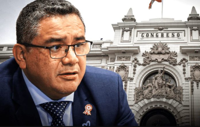 Juan José Santiváñez