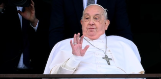 Papa Francisco ofrece oraciones por víctimas Papa Francisco ofrece oraciones por víctimas