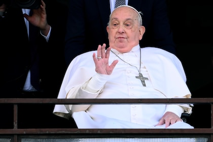 Papa Francisco ofrece oraciones por víctimas Papa Francisco ofrece oraciones por víctimas