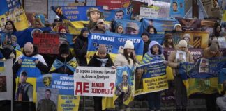 Ucranianos piden que Rusia libere rehenes