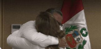 Dina Boluarte arma show tras allanamiento a Juan Santiváñez Dina Boluarte arma show tras allanamiento a Juan Santiváñez