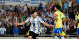 Argentina humilla a Brasil y clasifica al Mundial