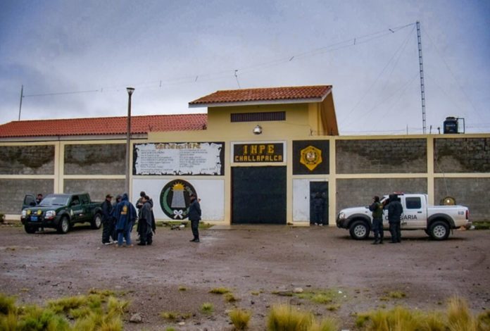 Descubren red clandestina de internet en el penal de Challapalca Descubren red clandestina de internet en el penal de Challapalca