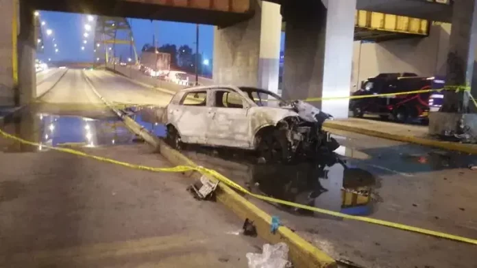 Mujer murió calcinada dentro de vehículo