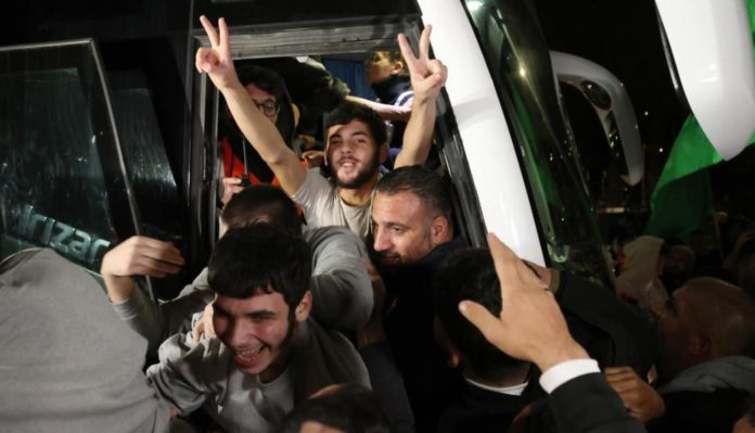 Ejército libera a 11 palestinos en Gaza