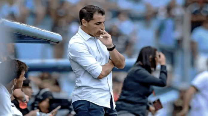 Guillermo Farré ya no es más técnico de Sporting Cristal