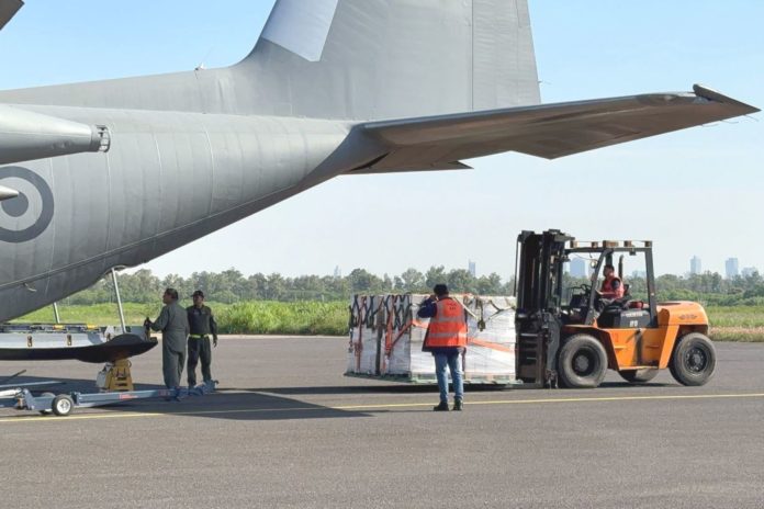 Minsa llegan al Perú los primeros 14,000 frascos de suero