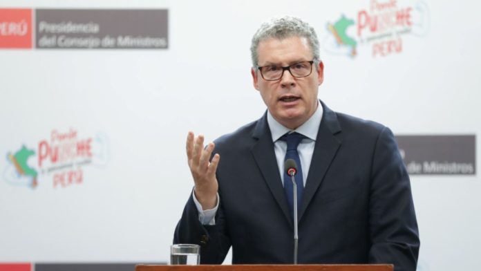 Ministro de Educación dice que no es necesario el inglés fonético