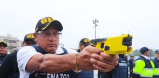 Serenos facultados a usar pistolas eléctricas tras ley aprobada