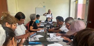 Abuelitos aprenden inglés en taller gratuito de la Municipalidad de SMP