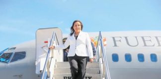 Dina Boluarte no viajará al Vaticano para el funeral del Papa