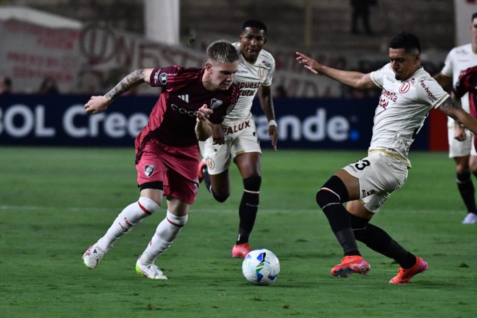 Universitario perdió ante River Plate en el debut en la Libertadores