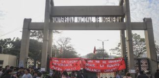 Estudiantes de la UNI toman campus por rectora Shirley Chilet