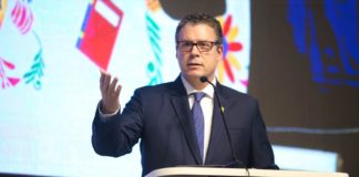 Fiscalía presentó denuncia constitucional contra ministro de Educación