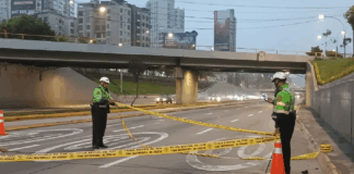 Hallan cadáver de hombre en plena Vía Expresa