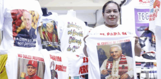 Gamarra lanza prendas alusivas a León XIV y el Perú