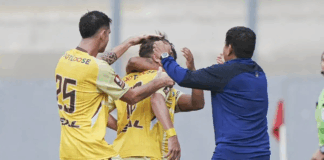 Universitario perdió 2-0 ante Juan Pablo II y se hunde