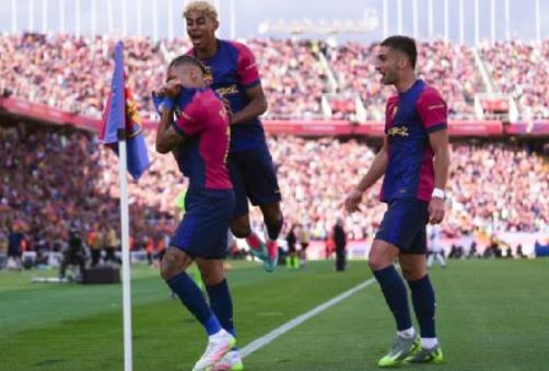 Barcelona venció a Real Madrid por 4 – 3 Barcelona venció a Real Madrid por 4 – 3