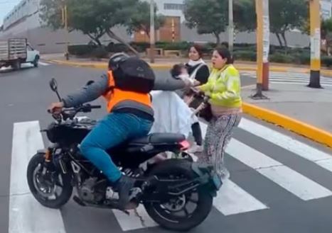 Captan asalto de moteros con chaleco Captan asalto de moteros con chaleco