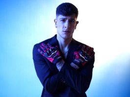 Emil conquista al público de Ecuador con 'Tokio'