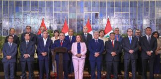 Dina Boluarte aceptó renuncia de todos los Ministros