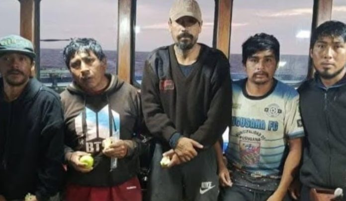 Pescadores peruanos fueron hallados con vida Pescadores peruanos fueron hallados con vida