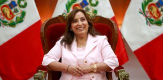 Dina Boluarte pide permiso para viajar a toma de mando de Daniel Noboa