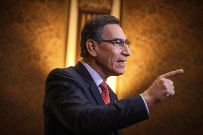 Martín Vizcarra se burla de su inhabilitación y quiere ser candidato